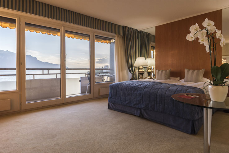 Hotel Royal Plaza, deluxe room with lake view 
